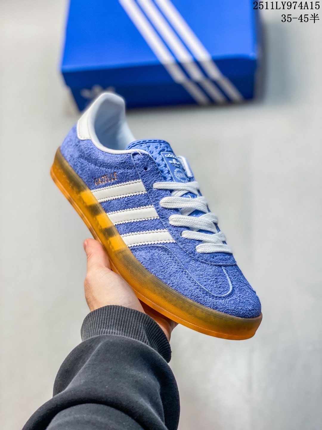 💰105
真标✅Adidas Originals Samba 桑巴舞系列阿迪达斯 三叶草 绅士德训足球风百搭低帮休闲运动板鞋
货号:JH7299
尺码:36 36.5 37 38 38.5 39 40 40.5 41 42 42.5 43 44 45
ID:JDD534-AJE
11LY974A15