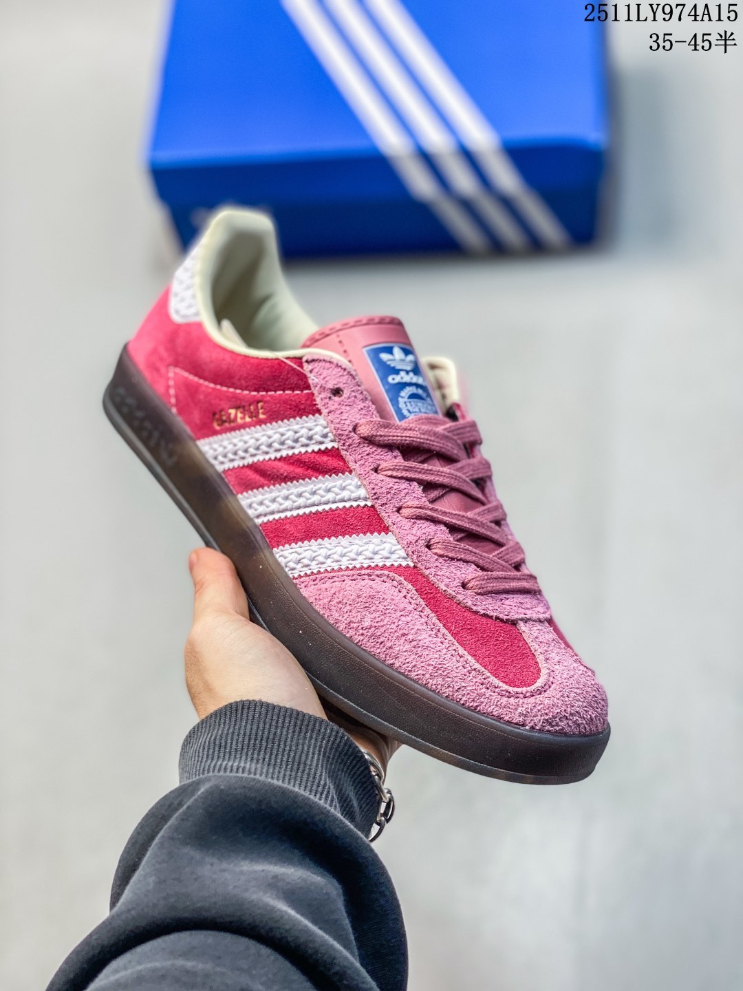 💰105
真标✅Adidas Originals Samba 桑巴舞系列阿迪达斯 三叶草 绅士德训足球风百搭低帮休闲运动板鞋
货号:JH7299
尺码:36 36.5 37 38 38.5 39 40 40.5 41 42 42.5 43 44 45
ID:JDD534-AJE
11LY974A15