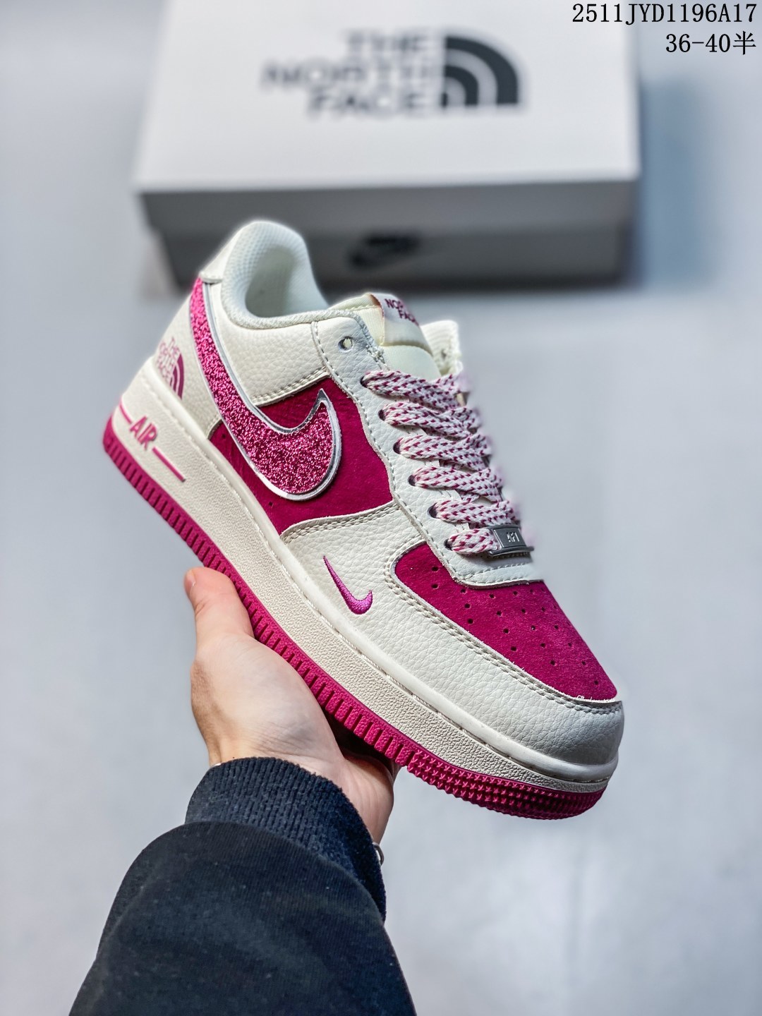 💰170
海外限量发售!公司级NIke Air Force 1 '07 Low “北面联名--满天星双勾紫白配色”空军一号 低帮 运动鞋 休闲鞋 折边针车 工艺难度大 原楦头原纸板 原装鞋盒 定制五金配件 内置全掌气垫 原厂鞋底
货号:QY6818-536
Size:36 36.5 37.5 38 38.5 39 40 40.5 41 42 42.5 43 44 44.5 45
11JYD1196A17
