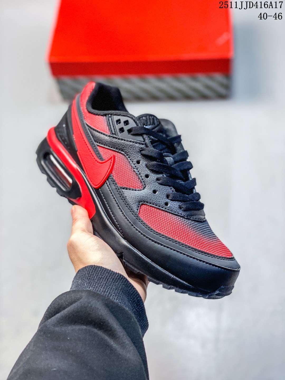 💰130
经典校园配色,耐克NIke Court Borough Low 2学院系列休闲运动皮革板鞋 货号:
11JJD416A17