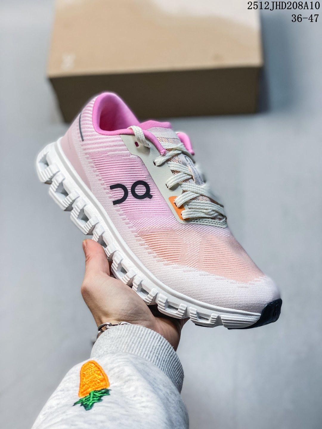 💰140
On昂跑（六代）PUSh新款新配色上线[
升级MZ版，搭载Zero-Gravity泡棉缓震中底，外置防滑耐磨橡胶底片!黑科技“跑”出圈的时尚运动新宠，来自瑞士运动品牌-昂跑ON Running Cloud 6 sh Low 克劳德6推进系列低帮轻量舒适多功能休闲“天际蓝蜜瓜绿”
ON昂跑2025春夏新品Cloud 6以颠覆性科技重塑日常运动体验，Zero-Gravity环保泡棉中底实现「棉花糖脚感」，Sedboard速度板带来「海浪推背」般的推进力。升级版Cloud 6Coast可踩跟设计、Cloud 6
Wateroof防水版本与形成「三叉戟矩阵」，从健身房到实现「一鞋三穿」。鞋面采用100%再生聚酯纤维，可回收材料占比达24%，以280克超轻量设计重新定义「可持续时尚」。

尺码：36  37 38 39 40  41 42  43 44 45 46 47
12JHD208A10