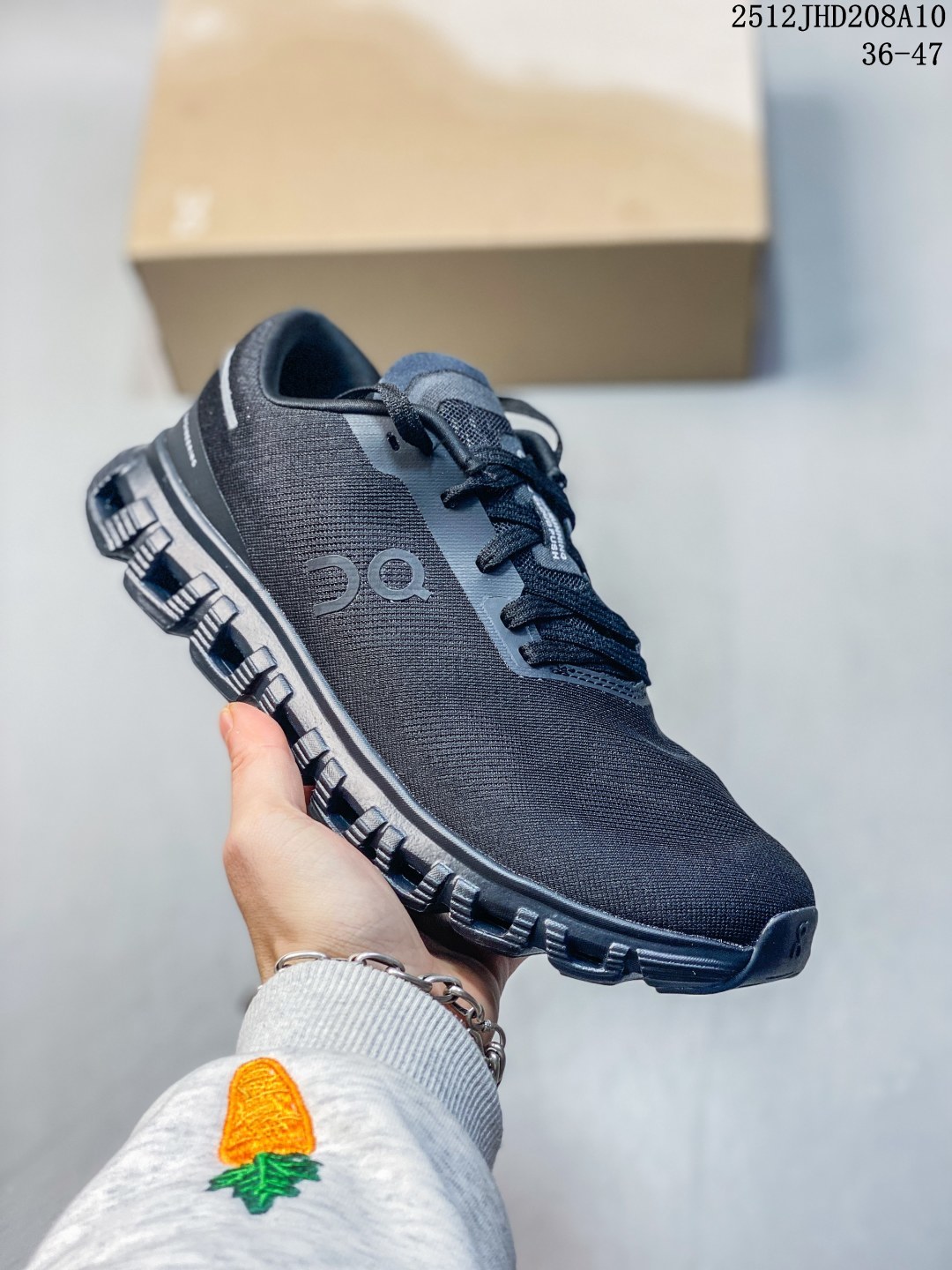 💰140
On昂跑（六代）PUSh新款新配色上线[
升级MZ版，搭载Zero-Gravity泡棉缓震中底，外置防滑耐磨橡胶底片!黑科技“跑”出圈的时尚运动新宠，来自瑞士运动品牌-昂跑ON Running Cloud 6 sh Low 克劳德6推进系列低帮轻量舒适多功能休闲“天际蓝蜜瓜绿”
ON昂跑2025春夏新品Cloud 6以颠覆性科技重塑日常运动体验，Zero-Gravity环保泡棉中底实现「棉花糖脚感」，Sedboard速度板带来「海浪推背」般的推进力。升级版Cloud 6Coast可踩跟设计、Cloud 6
Wateroof防水版本与形成「三叉戟矩阵」，从健身房到实现「一鞋三穿」。鞋面采用100%再生聚酯纤维，可回收材料占比达24%，以280克超轻量设计重新定义「可持续时尚」。

尺码：36  37 38 39 40  41 42  43 44 45 46 47
12JHD208A10