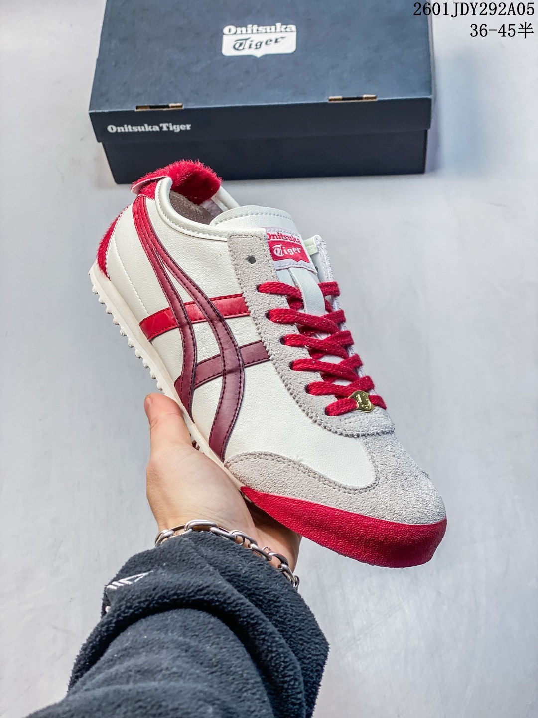 公司级:Onitsuka Tiger鬼塚虎 MEXICO 舒适时尚百搭经典 支撑 低帮 生活休闲鞋男女同款 MEXICO66以1961年的练习鞋为原型,并与1966年研发出的鞋面Onitsuka Tiger Stripes设计结合鞋头补强,后跟的”X“字补强及后跟边设计都是其特色薄底,细身是代表Onitsuka Tiger的标准鞋款 货号:1183C600-100 半 lD:105922 01JDY292A05
