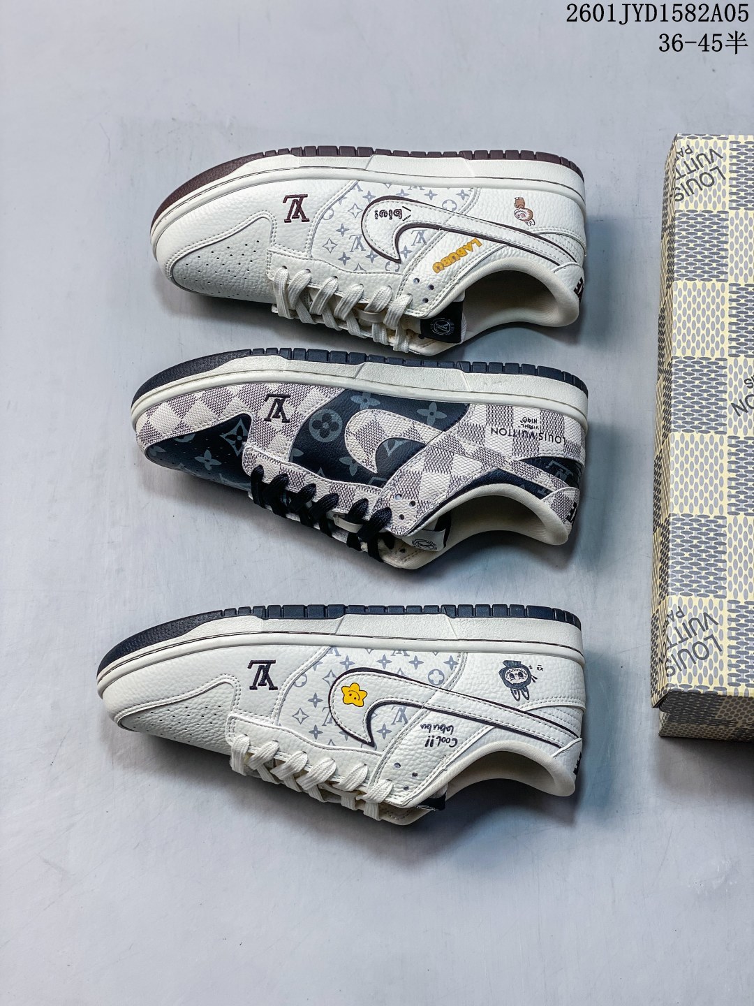 🈴️💰170
Louis Vuitton x Nike Dunk Low 格纹雾灰
此款主张打破传统的工业化流水线设计限制，以Made by ideas的超级创意为理念，集结众多潮流设计师，结合时下最ing潮流风尚，为潮流爱好者打造彰品自我的专属潮品。同时尊重每个年轻人对于潮流的理解与选择，主张“让每个年轻人塑造自己的潮流”。
货号: SC0601-452
Size: 36 36.5 37.5 38 38.5 39 40 40.5 41 42 42.5 43 44 44.5 45
01JYD1582A05