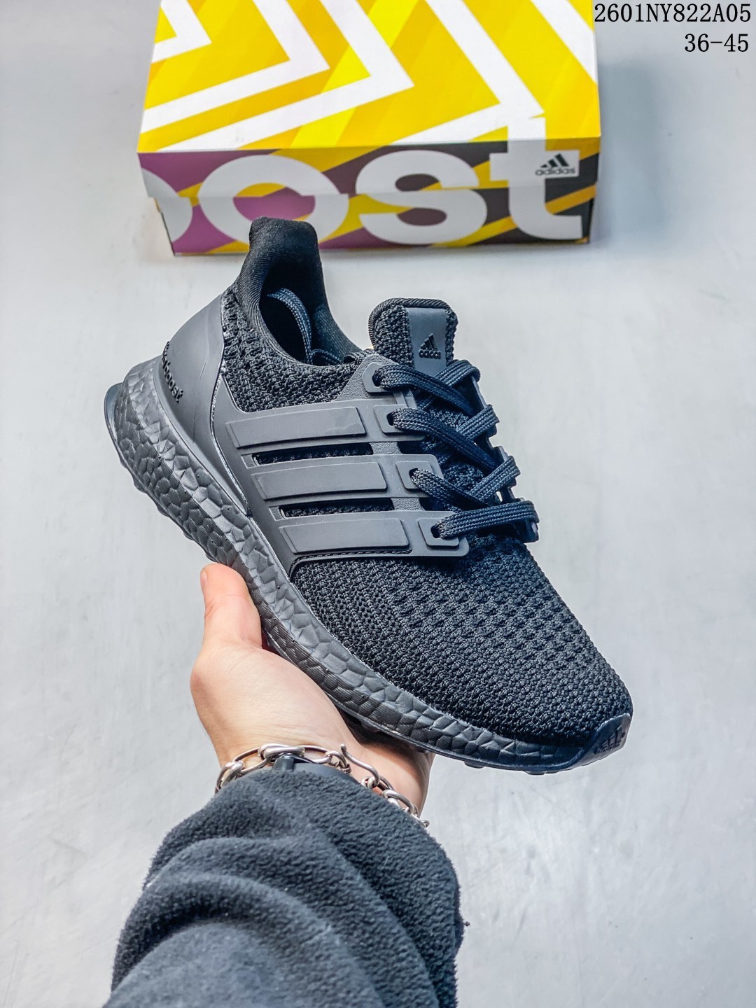 💰95
ub21真爆米花跑步鞋男软底透气运动鞋女莆田ub4.0体育生减震跑鞋
01NY822A05