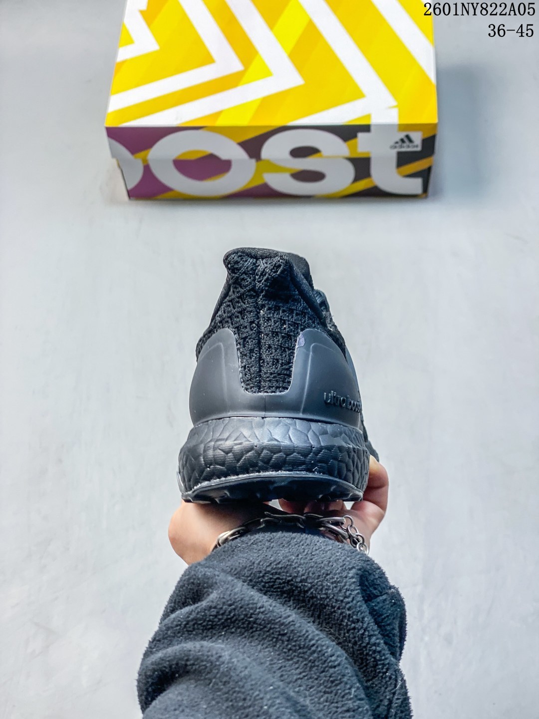 💰95
ub21真爆米花跑步鞋男软底透气运动鞋女莆田ub4.0体育生减震跑鞋
01NY822A05