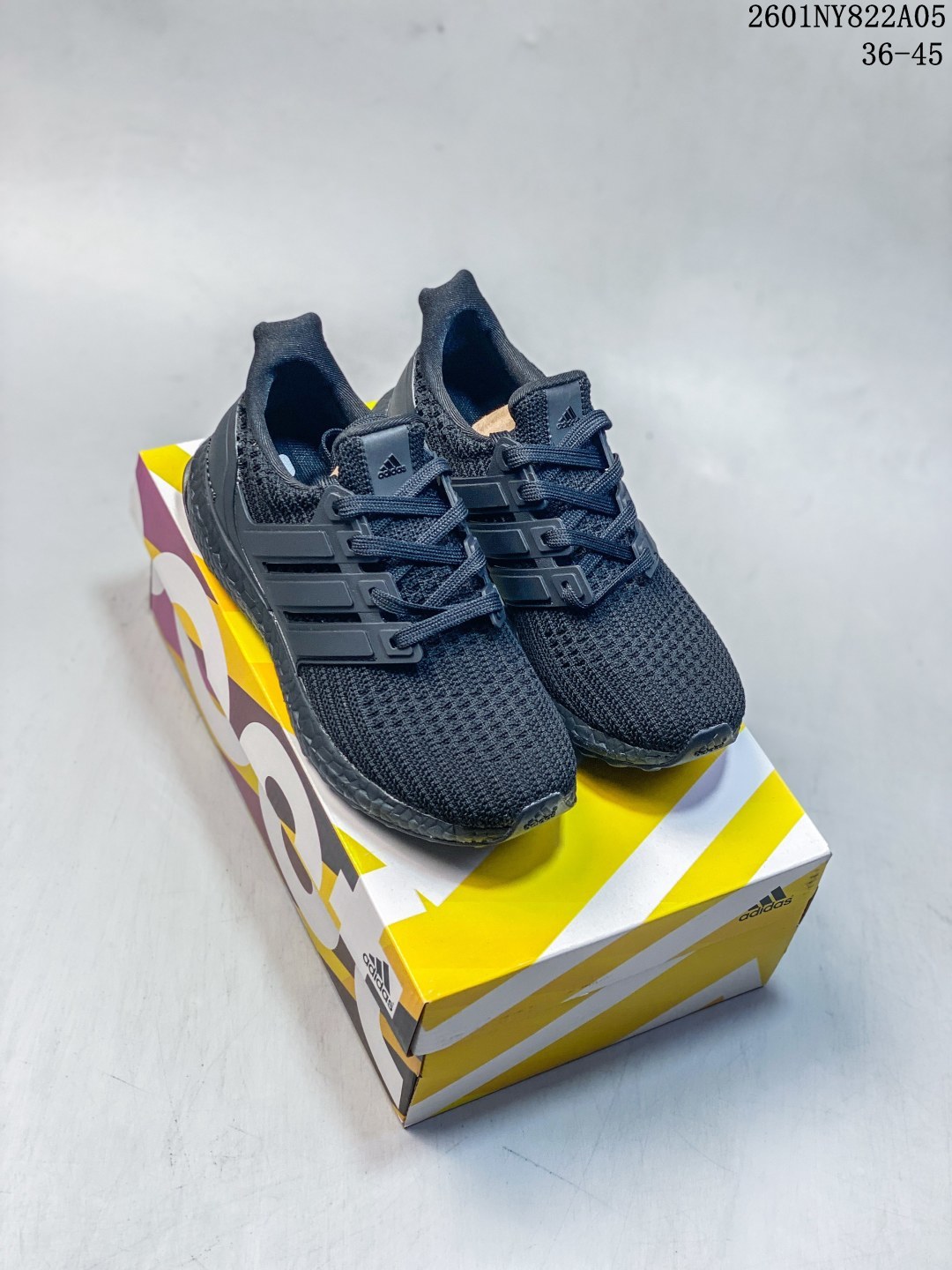 💰95
ub21真爆米花跑步鞋男软底透气运动鞋女莆田ub4.0体育生减震跑鞋
01NY822A05