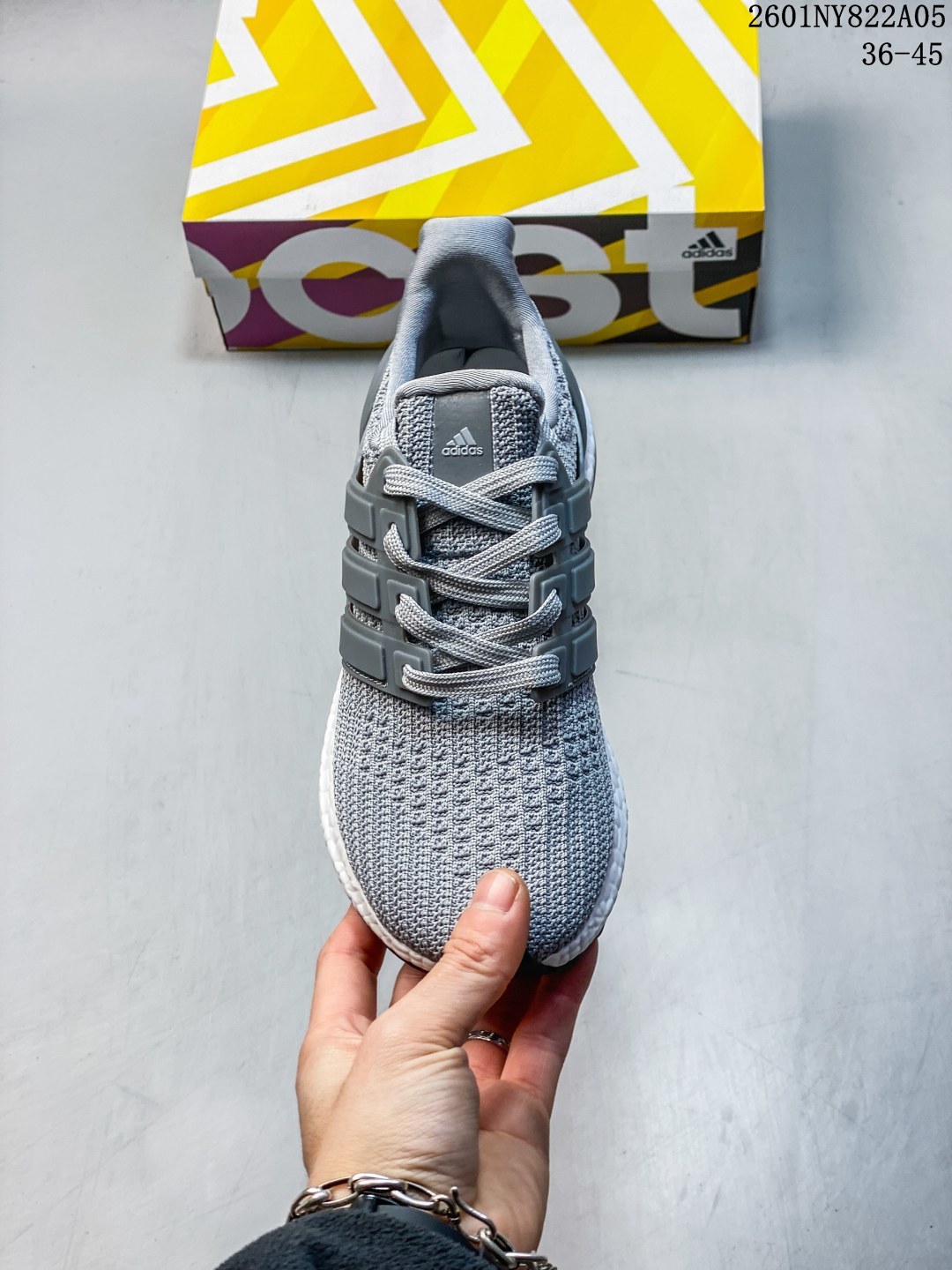 💰95
ub21真爆米花跑步鞋男软底透气运动鞋女莆田ub4.0体育生减震跑鞋
01NY822A05