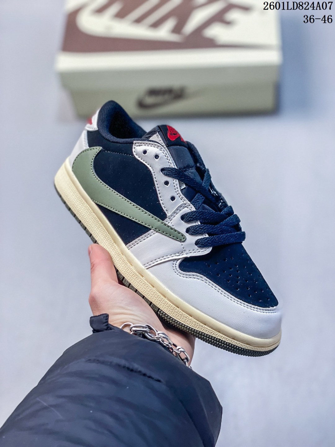 💰100
纯原AJ1 低帮倒钩联名闪电TS白绿黑情侣休闲运动鞋篮球鞋板鞋男女
01LD824A07