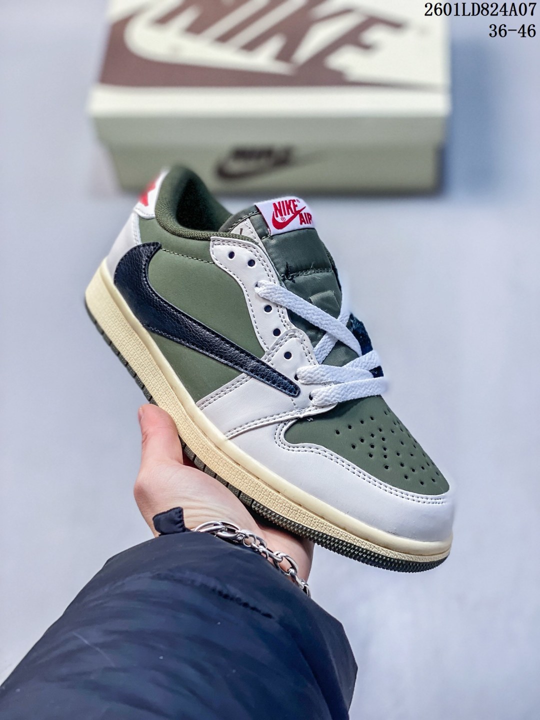 💰100
纯原AJ1 低帮倒钩联名闪电TS白绿黑情侣休闲运动鞋篮球鞋板鞋男女
01LD824A07