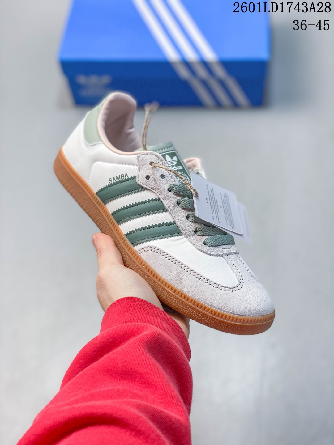 💰100
adidas originals SAMBA OG 舒适百搭 低帮 德训鞋 牛津布白绿  36 36.5 37 38 38.5 39 40 40.5 41 42 42.5 43 44   45
01LD1743A28