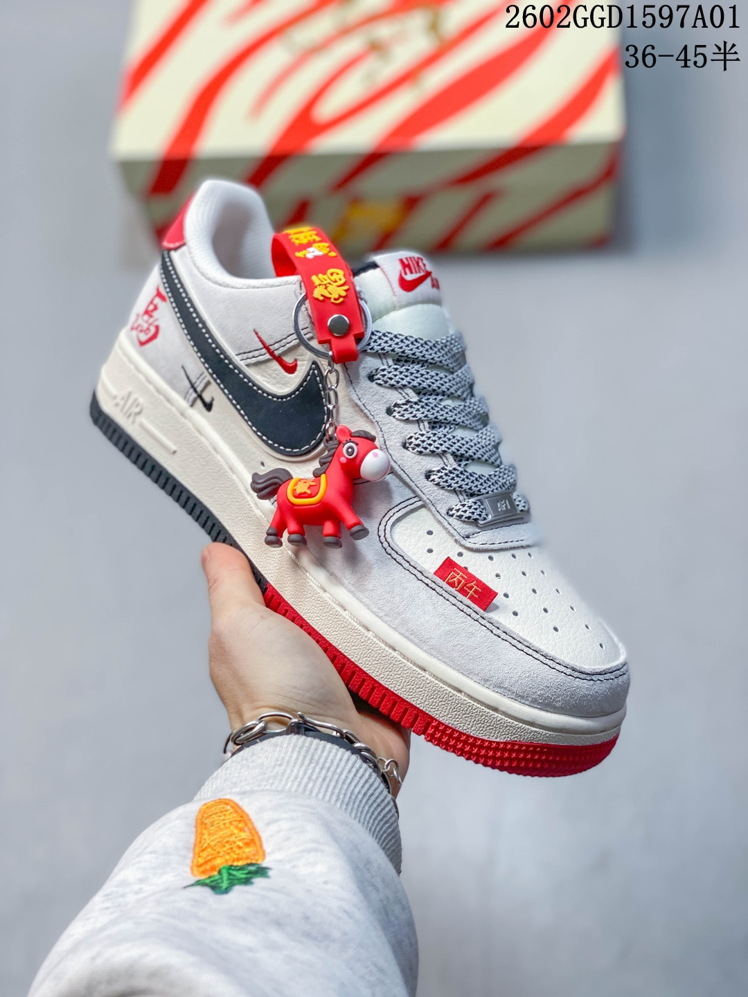 _d489syxELYF0-7PqAEhchpETEEZ-EqyE4f6J4_Q