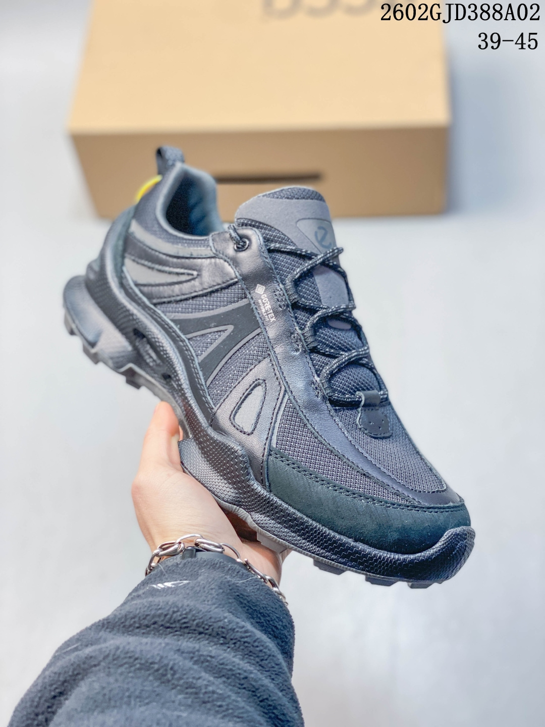 _duE9swZNd20v52ScumkUi00TdJoV-ctD7dO39AA