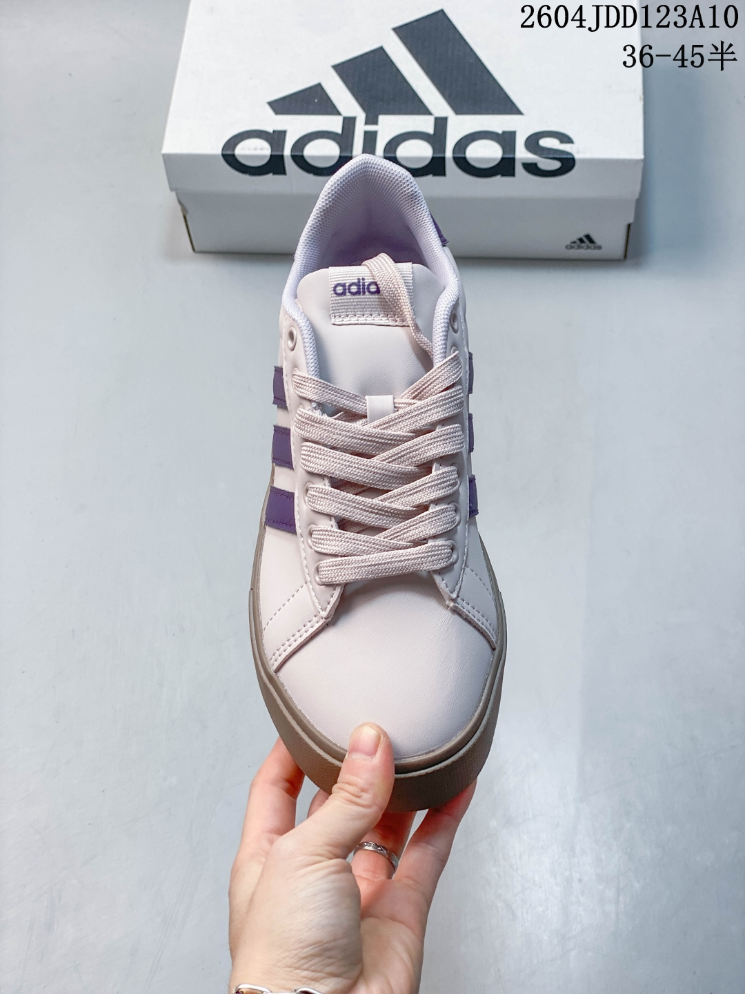 Alternative view of Sneakers 12851