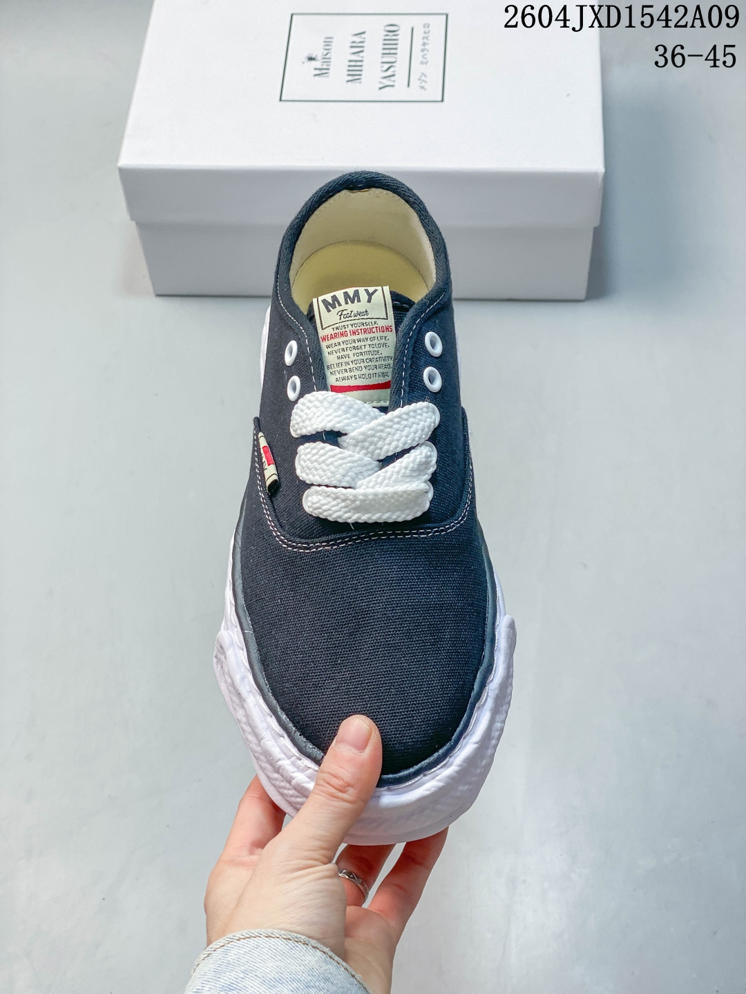 Alternative view of Sneakers 12845