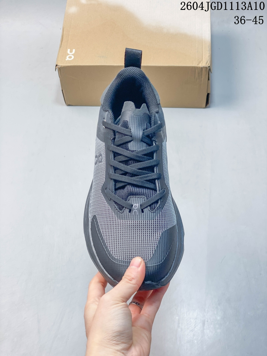 Alternative view of Sneakers 12647