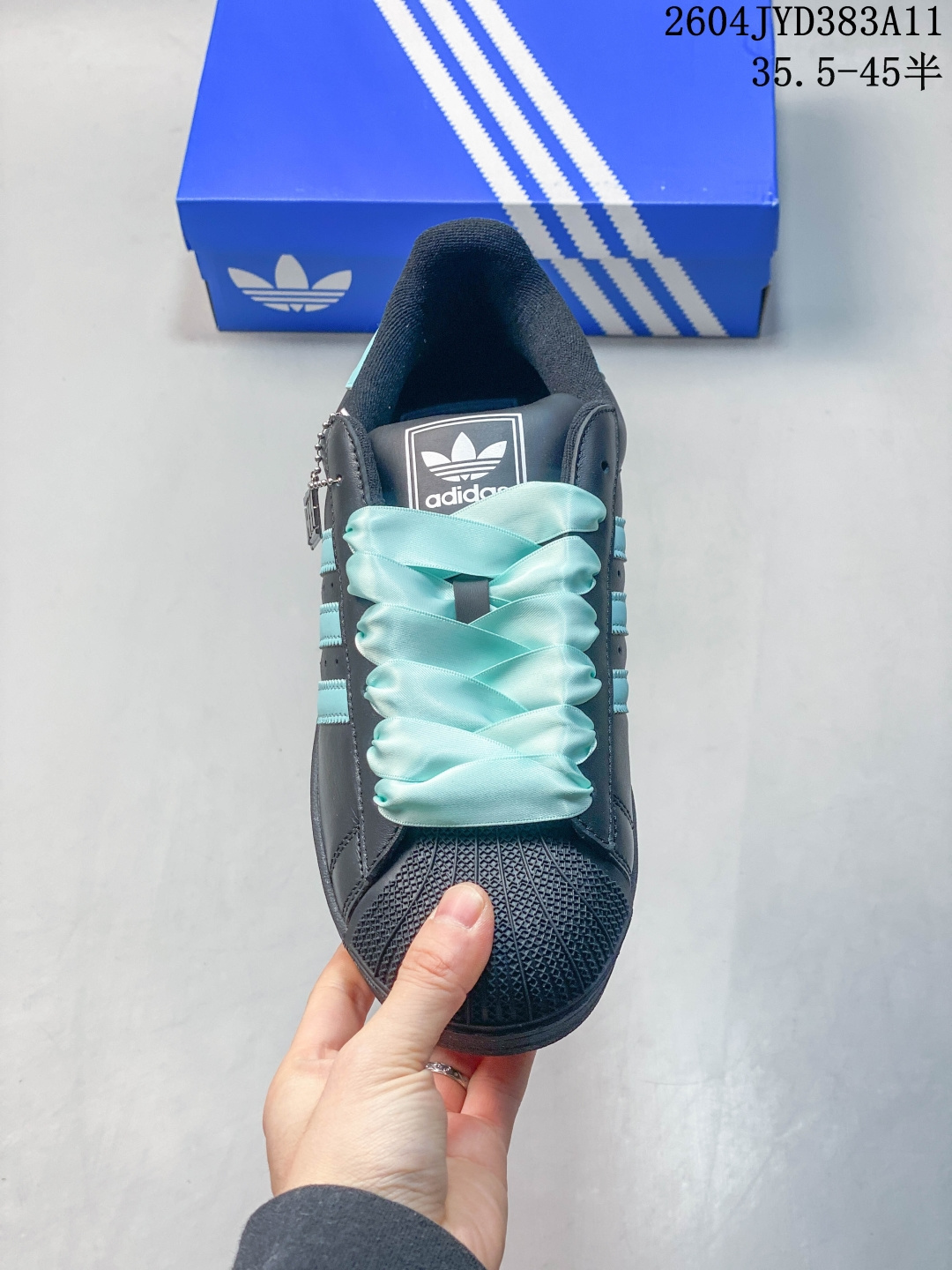 Alternative view of Sneakers 11799