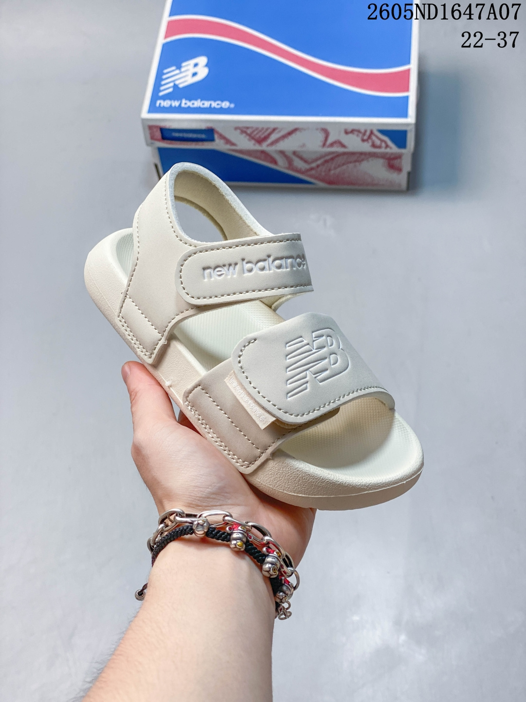 童鞋!新百伦New Balance NB3205 时尚简约舒适低帮儿童户外鞋 K3205E1P ND1647A07