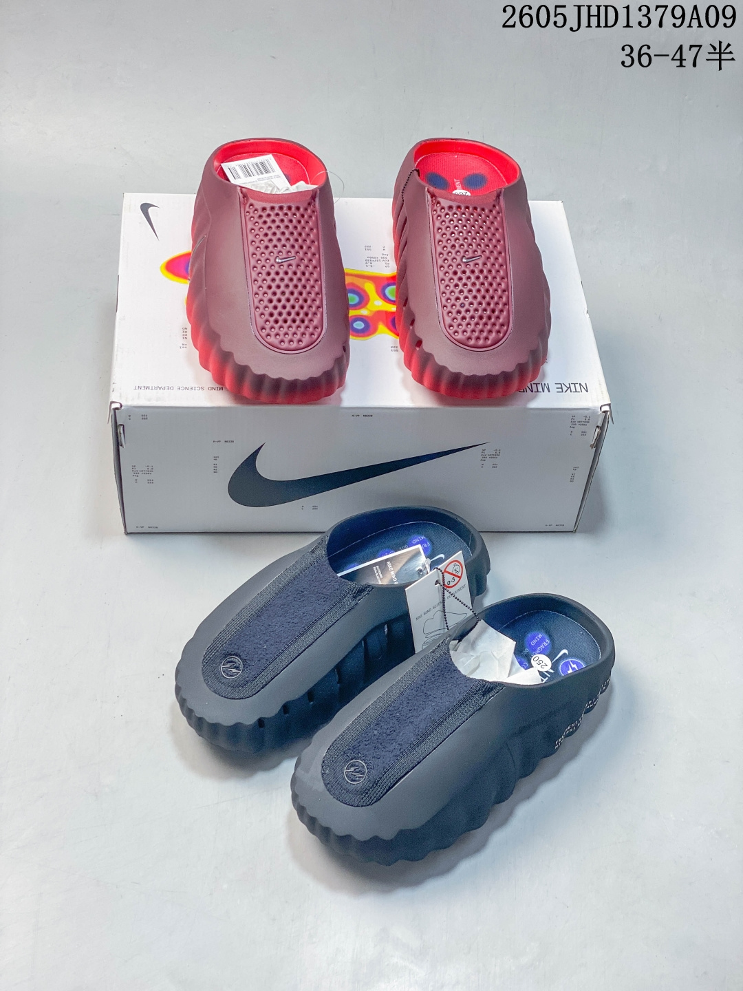 公司级✅Nike Mind 001 Recovery Slide 耐克 舒适柔软包头拖鞋 黑科技产物 作为耐克首款结合神经科学研发的鞋款 它最大的设计在于鞋底 鞋底嵌有22个独立泡棉节点 上脚后能有效刺激足底触觉 搭配吸睛的外观 适合在运动后放松时穿着 带来独特体验 货号:IQ8502-001 半 05JHD1379A09