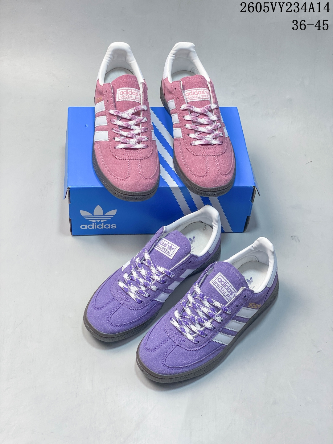 Adidas Handball Spezial 经典款 复古休闲板鞋 全鞋采用反毛皮制作 牛筋耐磨大底 承载青春情怀的板鞋 经典三条杠装饰鞋侧 品牌辨识度清晰 官方货号:KJ6303 尺码:35.5 36 36.5 37 38 38.5 39 40 40.5 41 42 42.5 43 44 45 ID:JJF101-FDS 05VY234A14 image 1