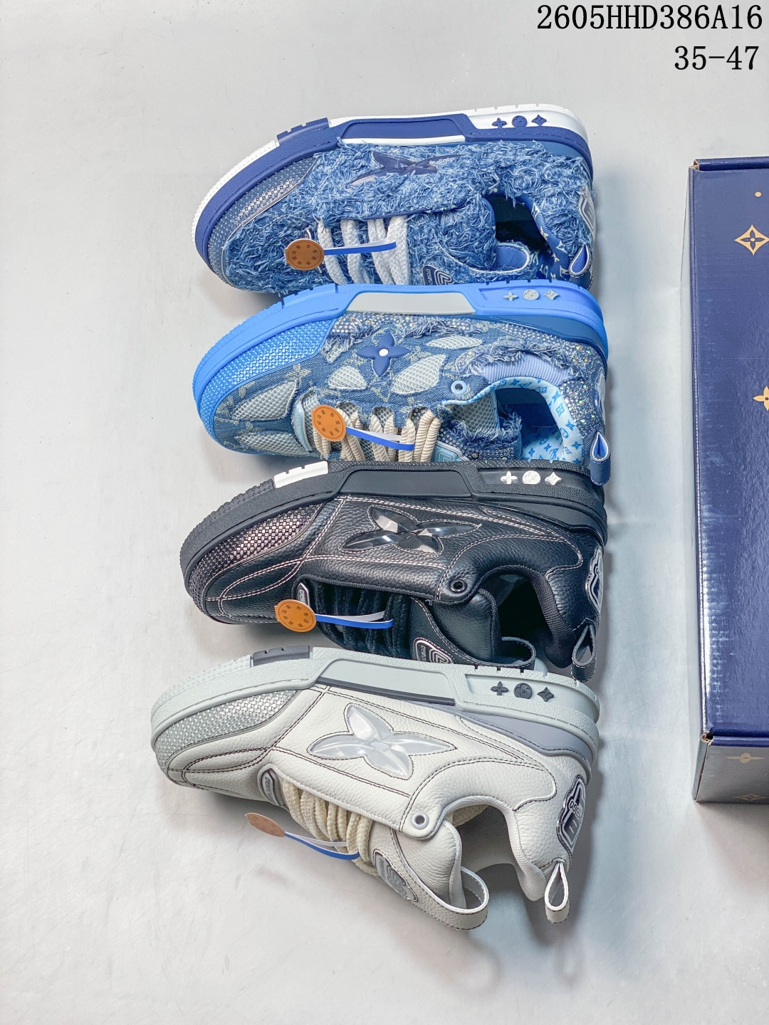 【】LV Skate Sneaker 路易威登 2026年运动板鞋 马年限定 春夏秀场初次亮相，此次以粒面牛皮革焕新呈现。加垫鞋领和鞋舌援引滑板鞋设计，科技鞋带和橡胶外底完善整体。粒面牛皮革拼接鞋面，橡胶外底，鞋舌和鞋底 后部饰有 LV 标识。 SIZE：36 37 38 39 40 41 42 43 44 45 46 47 05HHD386A16 image 1