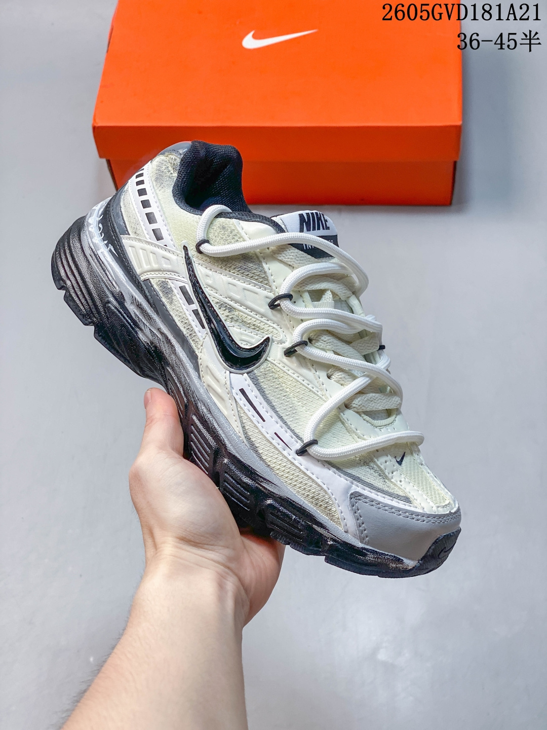 💰P290🔺Nike Initiaor 复古减震跑步鞋 彩绘涂鸦DIY定制 织物材质运动鞋 Size:36-45码 #3ASS54260522 05GVD181A21 image 1