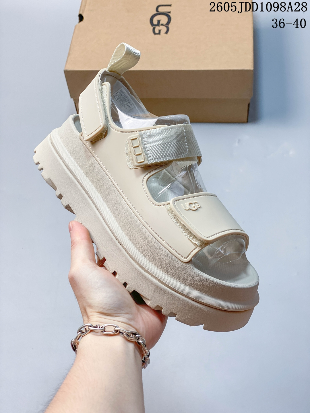 公司级✅UGG GOLDENGLOW 小众舒适时尚休闲厚底魔术贴时尚凉鞋! lD:HL141000511 JDD1098A28