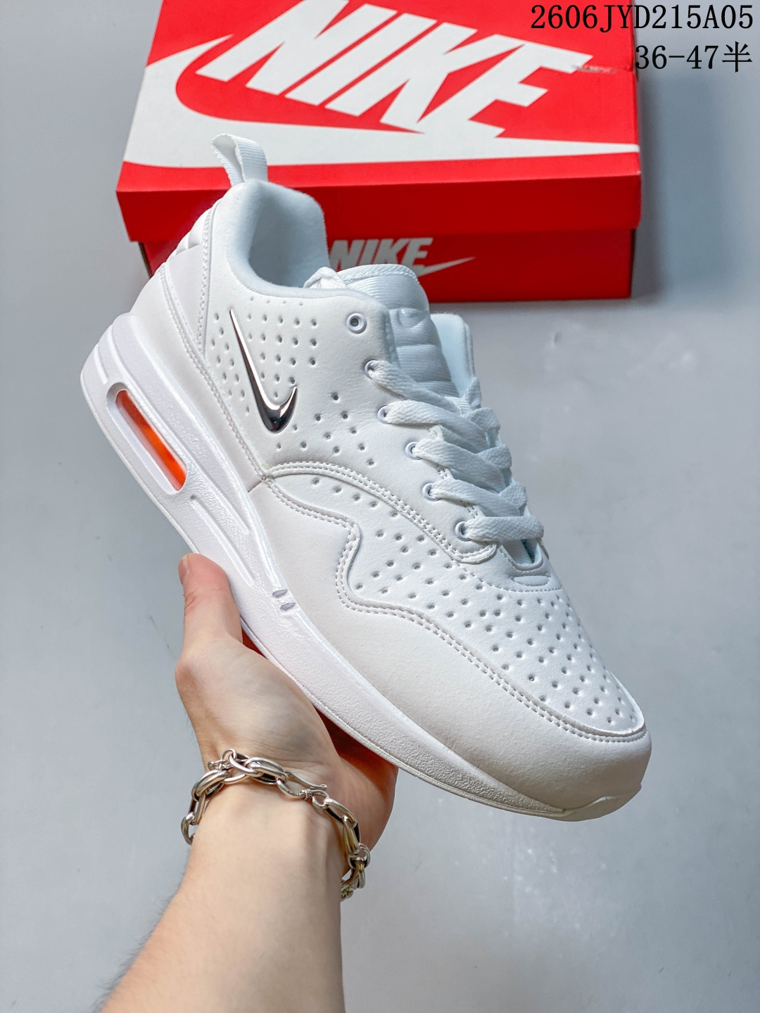 Nike Air Max 1 百搭舒适 低帮 生活休闲鞋 白色 06JYD215A05 image 1