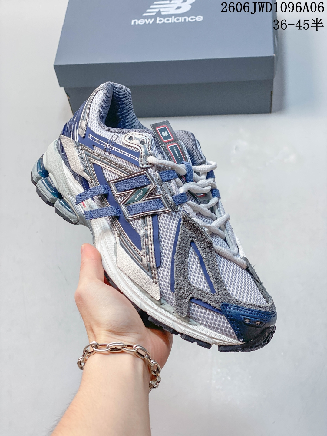 新百伦New Balance M1906系列 新百伦 复古单品宝藏老爹鞋款复古元素叠加 质感超棒 原楦版型材料细节做工精细 作为NB最经典的档案鞋型之一 尺码36 37 37.5 38 38.5 39.5 40 40.5 41.5 42 42.5 43 44 45 货号U19064F6# 编码：HL141600607 Size:36～45B 06JWD1096A06 image 1
