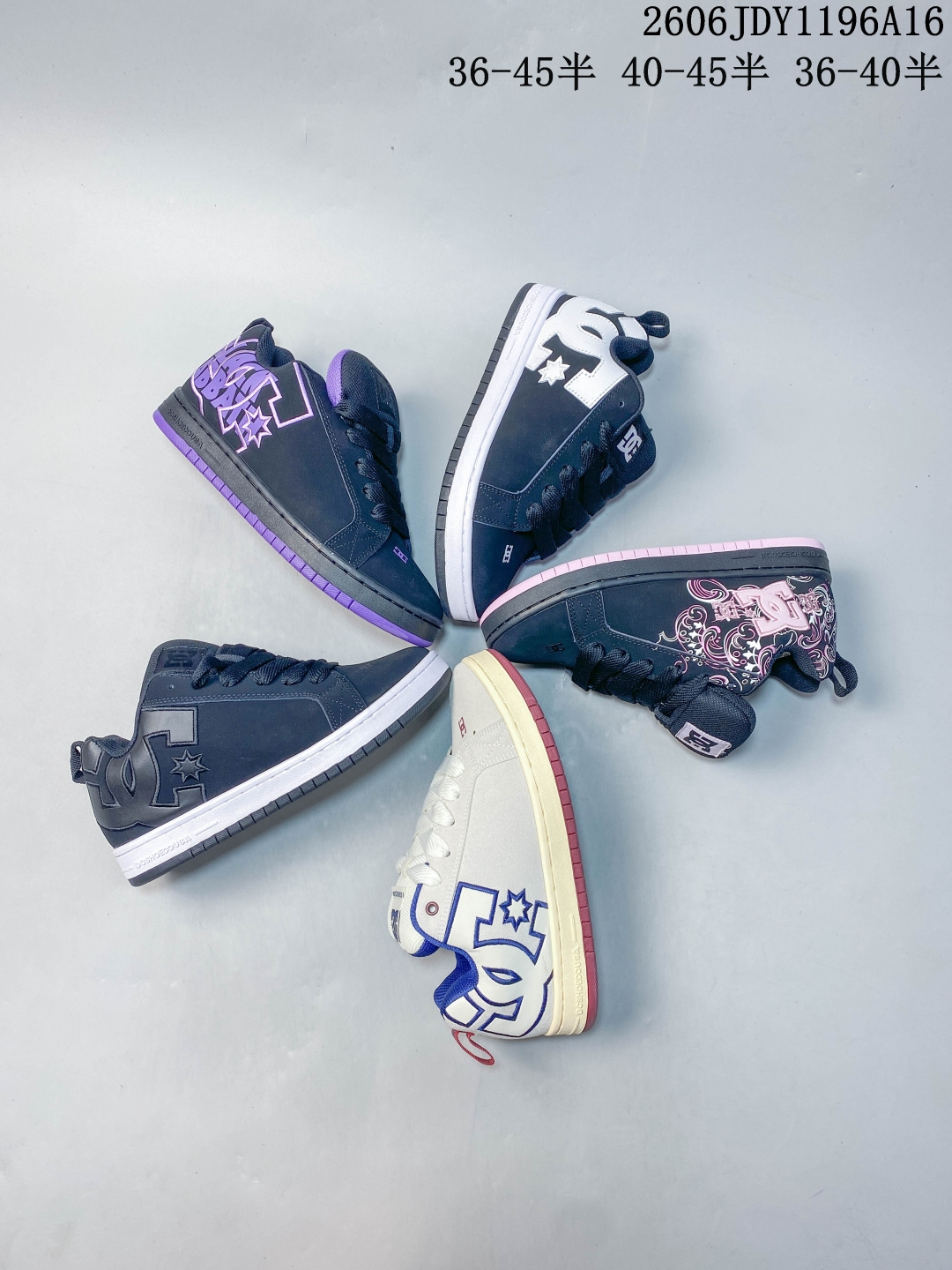 ️DC Shoes Court Graffik 防滑耐磨潮流面包鞋 低帮 板鞋 鞋面LOGO标志 小众个性 耐磨粘性橡胶外底 稳定防滑 EVA鞋垫设计 舒适支撑 SIZE：36-45不 06JDY1196A16 image 1