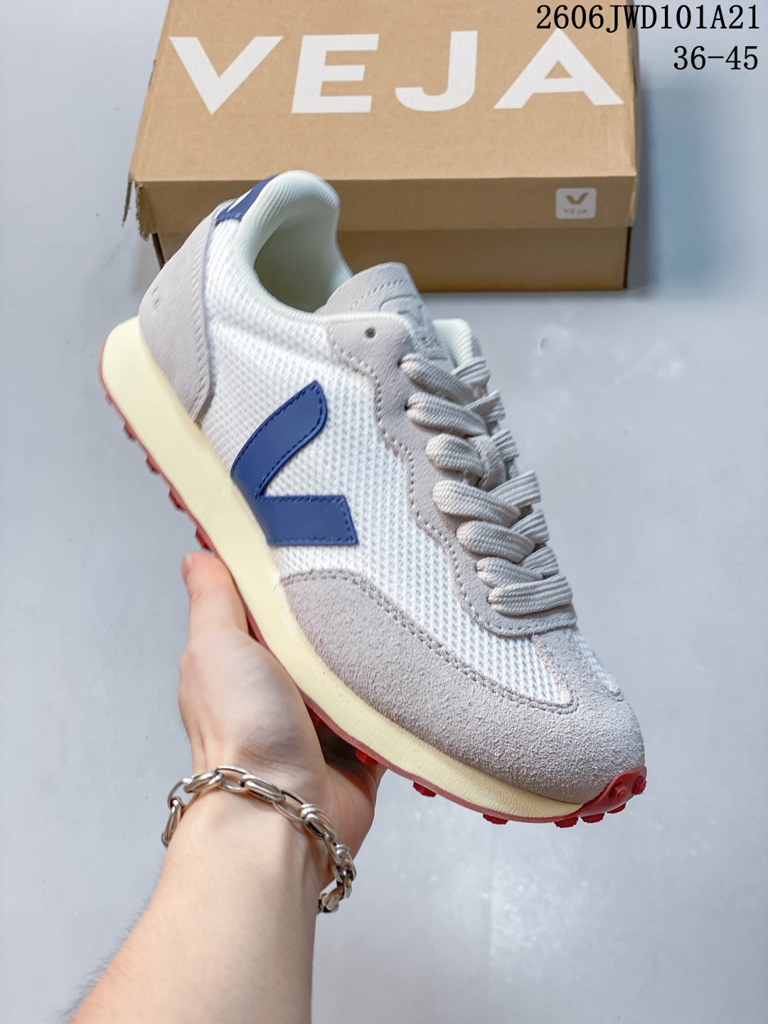 法国国民鞋板品牌·维佳Veja Esplar Leather Low Sneakers埃斯普拉系列 V字 经百典搭薄小底跑步鞋 06JWD101A21 image 1