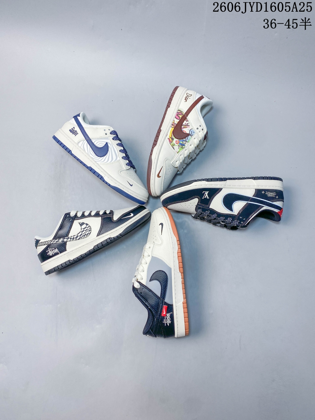 海外限量发售！Nike SB Dunk Low “斯图西联名——熊猫米黑创意勾” 高端定制 低帮休闲板鞋 定制鞋盒 大厂品质出货 超高清洁度 皮料切割干净无任何毛边 细节完美 货号：QW5836-029 Size：36 36.5 37.5 38 38.5 39 40 40.5 41 42 42.5 43 44 44.5 45 06JYD1605A25 image 1