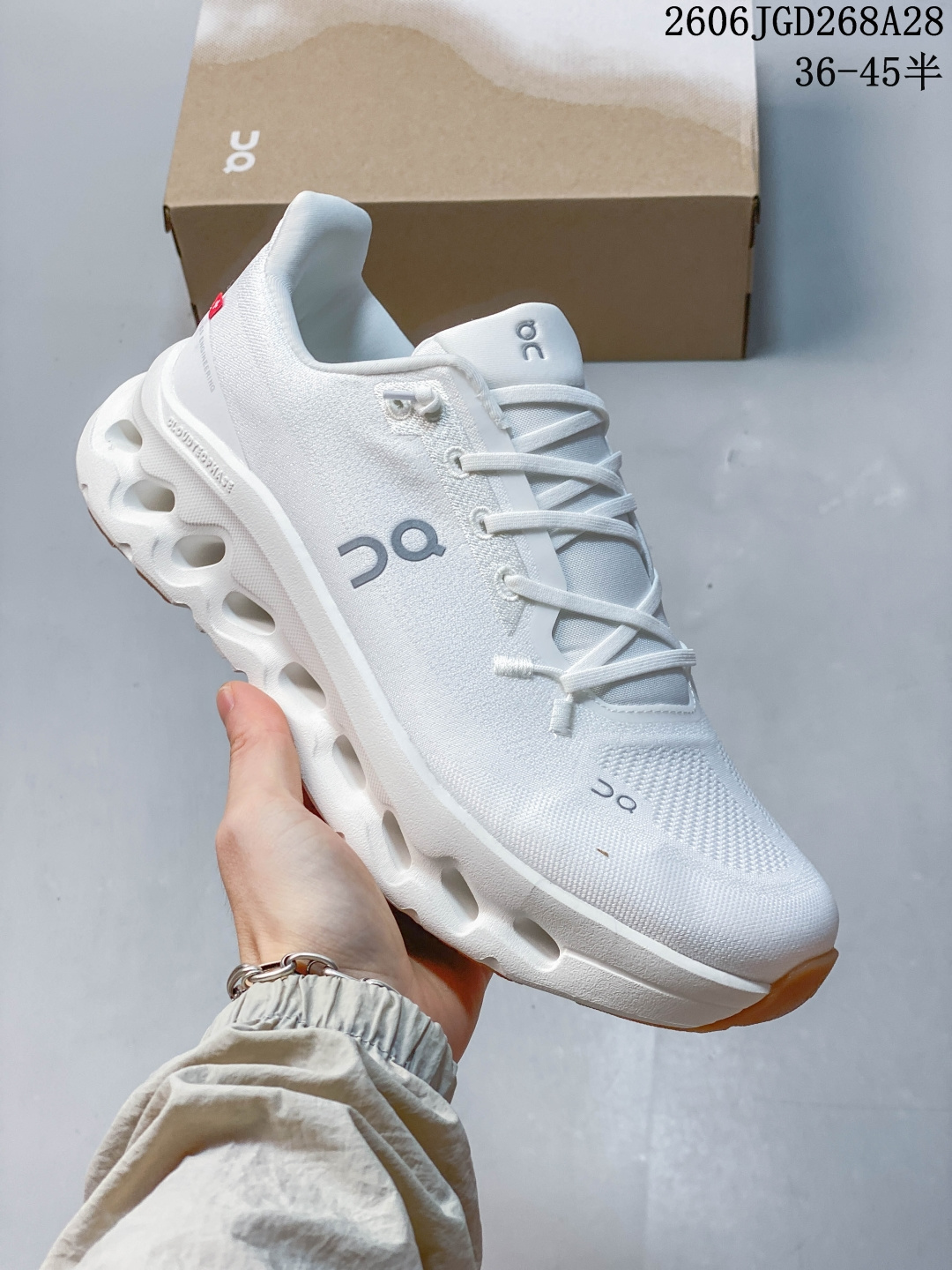 On Cloudtilt WMNS Pearl/Ice 简约舒适 低帮 休闲城市通勤 跑步鞋 男女款 米白色 06JGD268A28 image 1