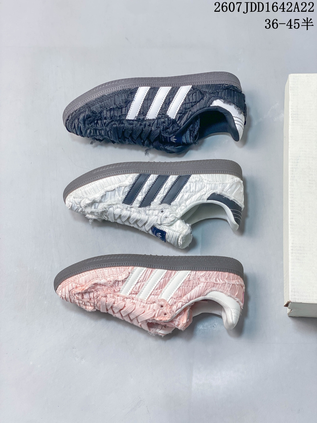 adidas originals x Caroline SAMBA OG OG CAROLINE 蕾丝缩褶 耐磨 低帮 德训板鞋 712020TOU半 36-45 07JDD1642A22 image 1