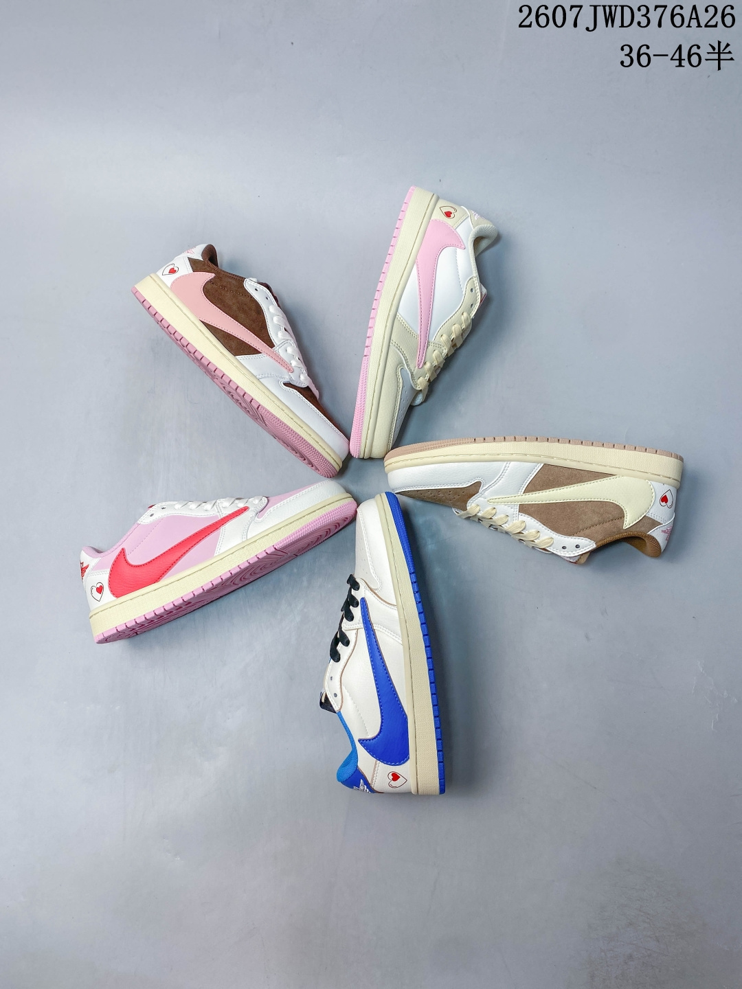 Travis Scott x Fragment Design x Jordan Air Jordan 1 Low OG SP 斯图西联名——“米白军绿” 多方联名合作融合了Travis Scott 独特的音乐风格，藤原浩个性的设计风格以及Jordan品牌的经典元素 使其成为一双具有独特身份和价值的鞋子 清新而立体的外观加上联名标识更突出了其独特身份 这种配色方案显示出活力和时尚感 在视觉上引人注目 鞋身的质感和细腻的细节处理使其显得高端而格调十足 这款“倒钩”联名是设计与创意完美结合 融合多方的个性风格是一款备受瞩目的潮流鞋款 低帮休闲板鞋 定制鞋盒 大厂品质出货 超高清洁度 皮料切割干净无任何毛边 细节完美 货号：IQ7604-101 Size:36 36.5 37.5 38 38.5 39 40 40.5 41 42 42.5 43 44 44.5 45 46 47 编码：D10361209 07JWD376A26 image 1