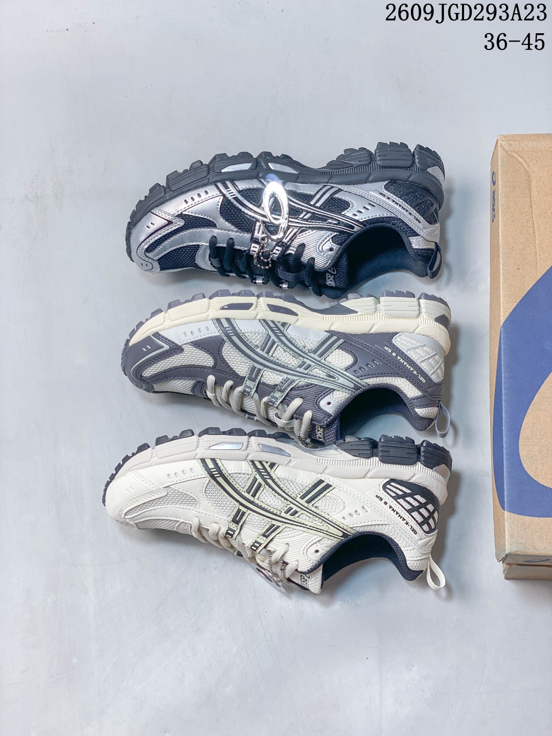 Asics 黑银复古越野跑鞋 火出圈的机能老爹鞋，街头氛围感直接拿捏 ▫️网布 + 金属银合成革拼接，透气不闷脚 ▫️粗犷锯齿厚底，防滑耐磨，悄悄增高级 ▫️经典线条，黑银配色酷飒耐看 ▫️自带户外越野质感，穿搭可塑性超强 搭配工装裤、牛仔裤、阔腿裤都超有味道 鞋，日常出街、短途徒步都合适 36-45 码👍 09JGD293A23 image 1