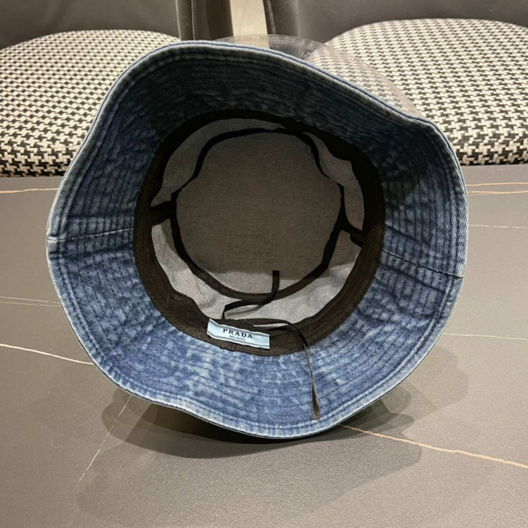 
【普拉达】PRADA新款牛仔渔夫帽，新款上架，超好搭配，赶紧入手吧