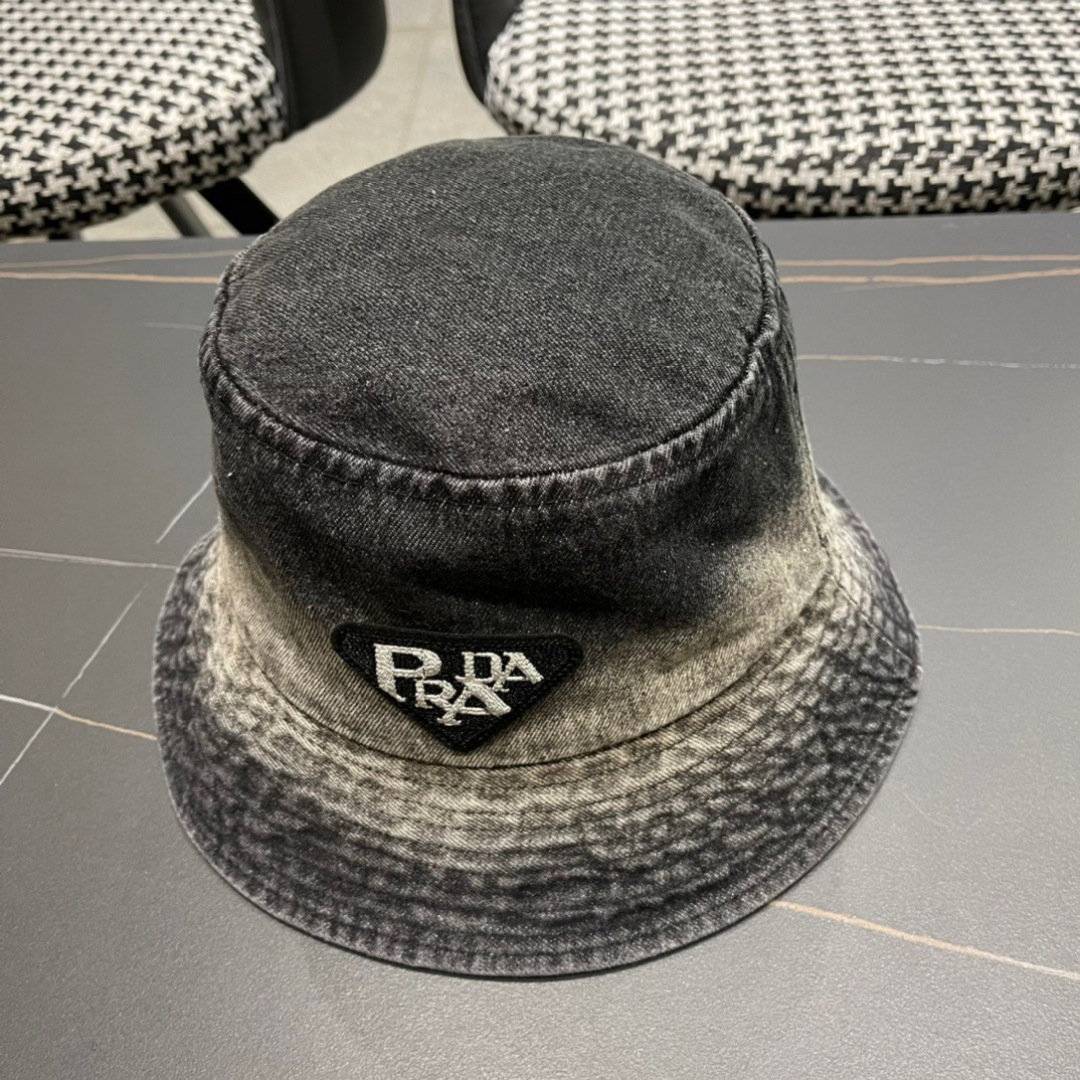 
【普拉达】PRADA新款牛仔渔夫帽，新款上架，超好搭配，赶紧入手吧