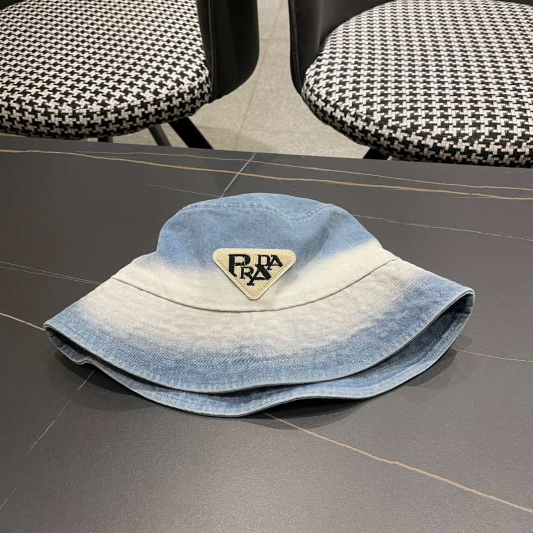 
【普拉达】PRADA新款牛仔渔夫帽，新款上架，超好搭配，赶紧入手吧