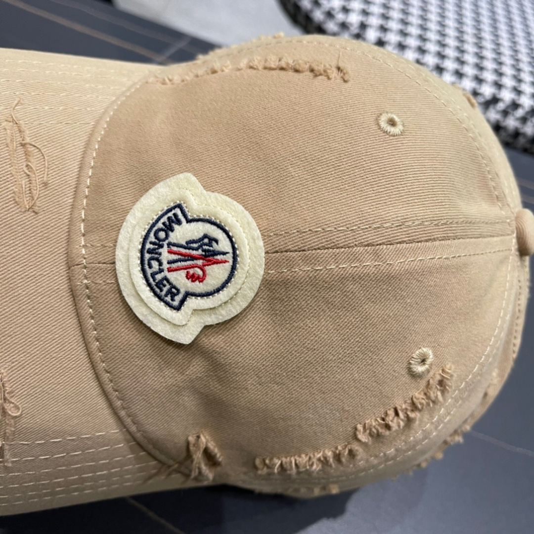  春夏新款 蒙口MONCLER破洞棒球帽，年轻时尚潮人穿搭色系，视觉效果超强，好看有质感！