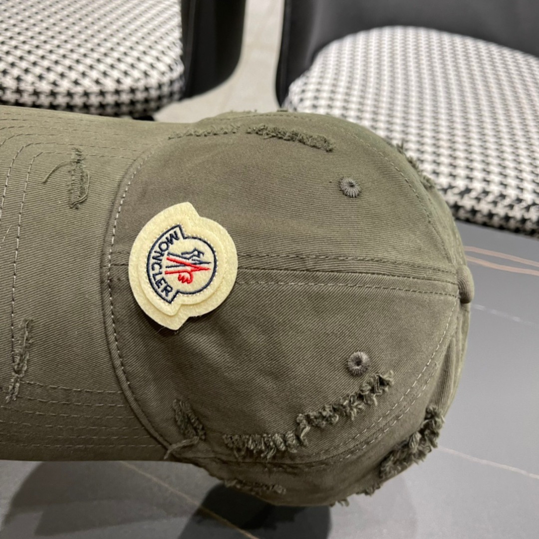  春夏新款 蒙口MONCLER破洞棒球帽，年轻时尚潮人穿搭色系，视觉效果超强，好看有质感！