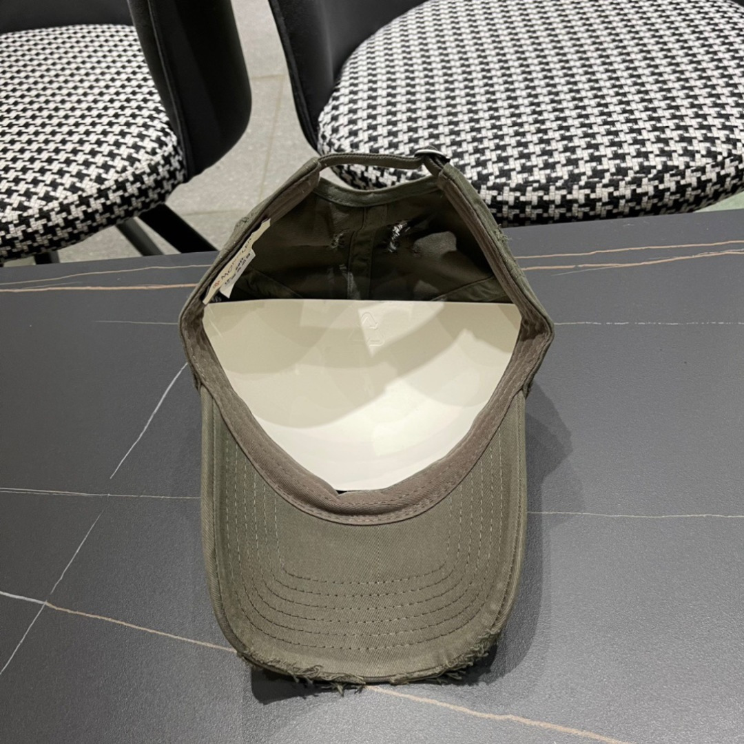  春夏新款 蒙口MONCLER破洞棒球帽，年轻时尚潮人穿搭色系，视觉效果超强，好看有质感！