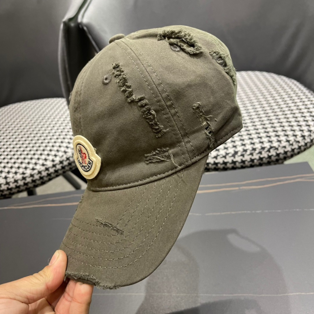  春夏新款 蒙口MONCLER破洞棒球帽，年轻时尚潮人穿搭色系，视觉效果超强，好看有质感！