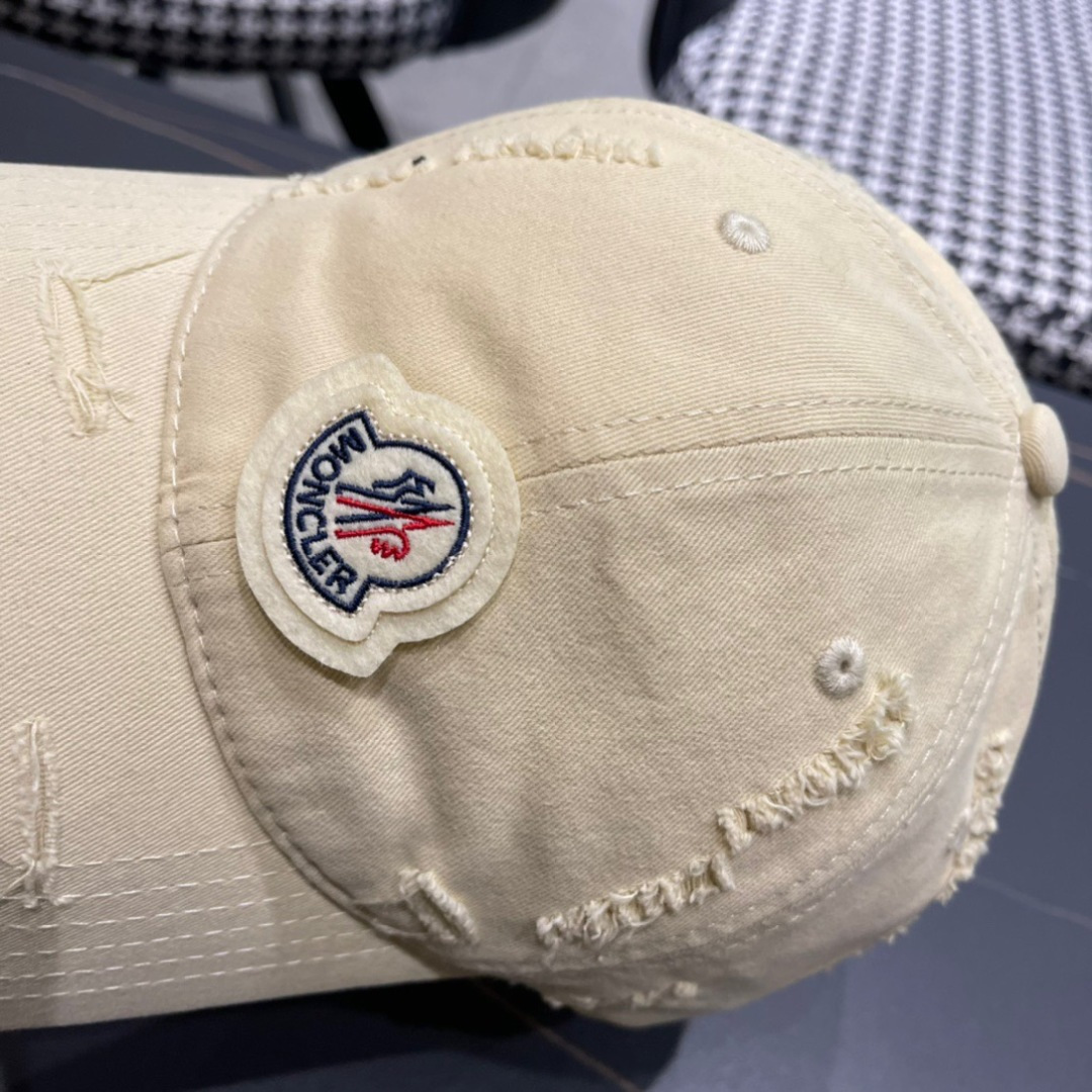  春夏新款 蒙口MONCLER破洞棒球帽，年轻时尚潮人穿搭色系，视觉效果超强，好看有质感！