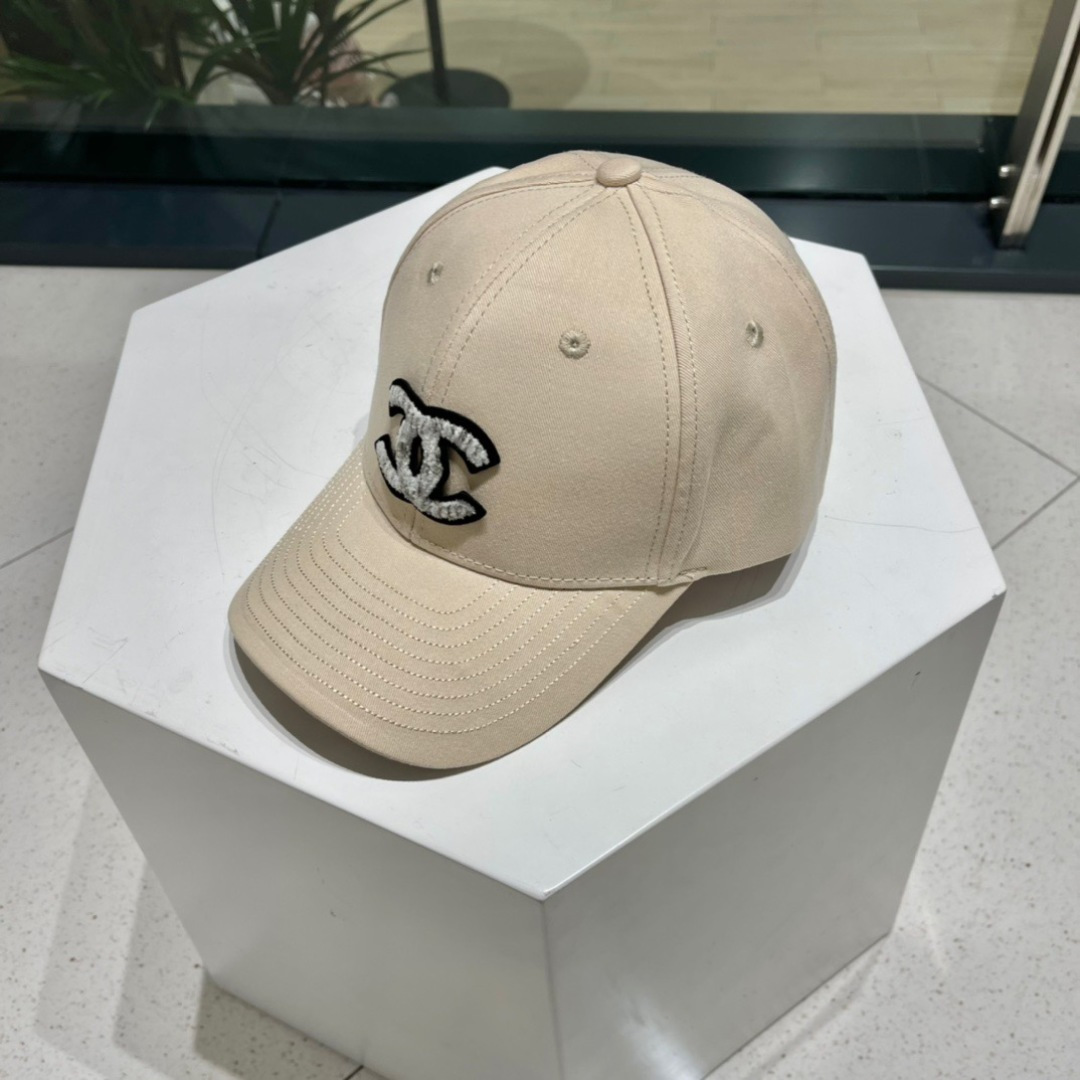   Chanel香奈儿新款鸭舌帽，高品质棒球帽，黑 白米三色，头围57cm左右