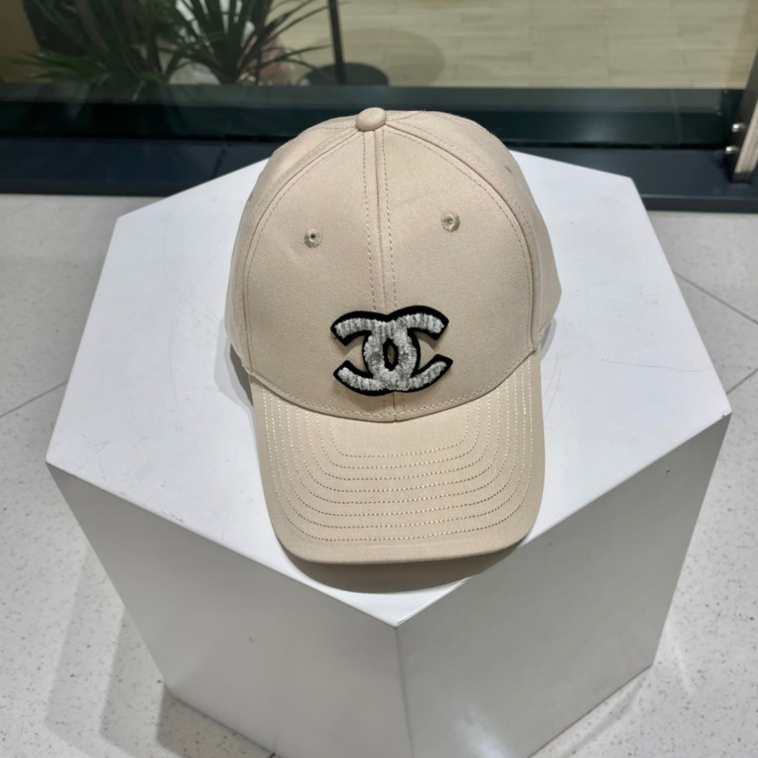   Chanel香奈儿新款鸭舌帽，高品质棒球帽，黑 白米三色，头围57cm左右