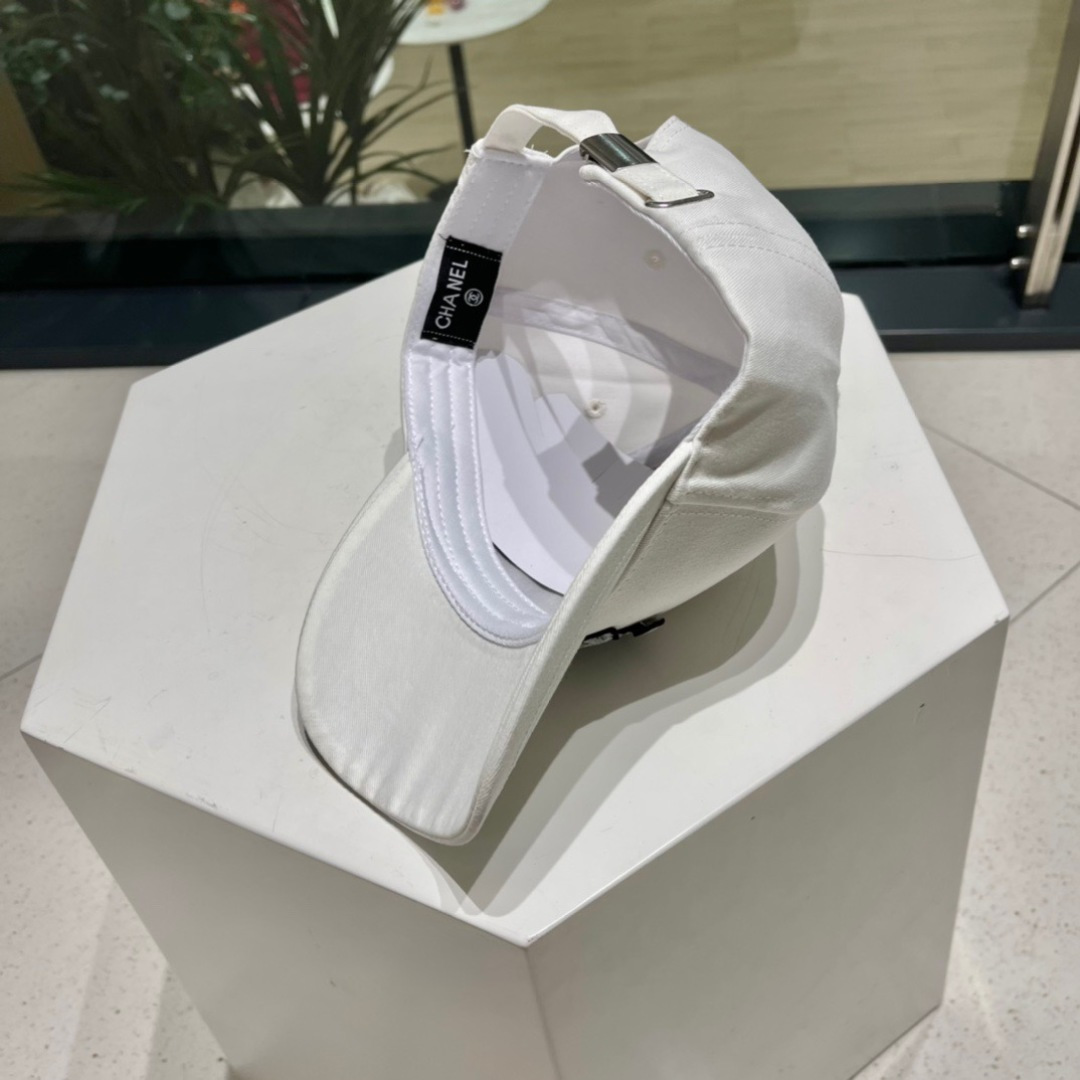   Chanel香奈儿新款鸭舌帽，高品质棒球帽，黑 白米三色，头围57cm左右