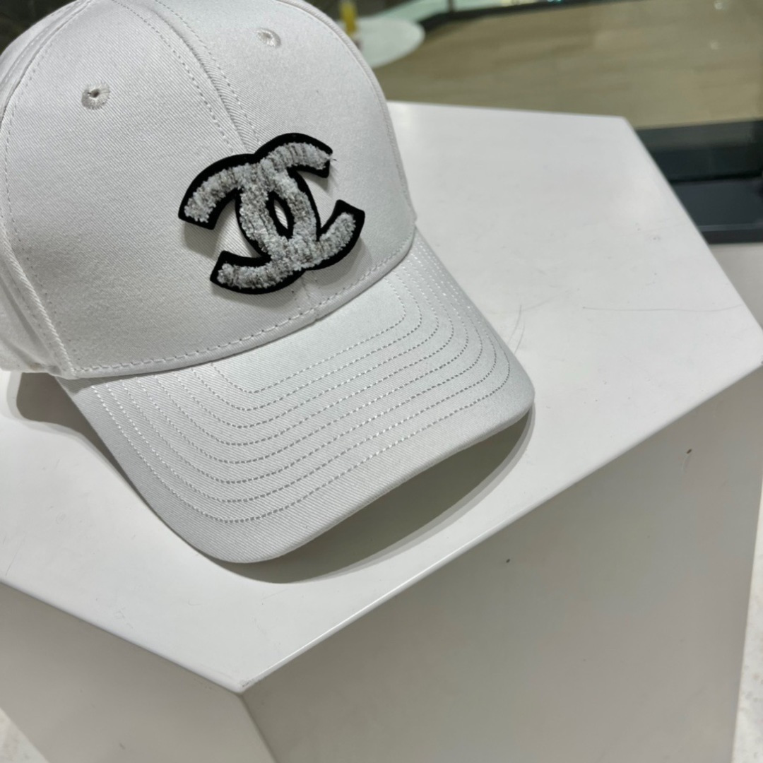   Chanel香奈儿新款鸭舌帽，高品质棒球帽，黑 白米三色，头围57cm左右