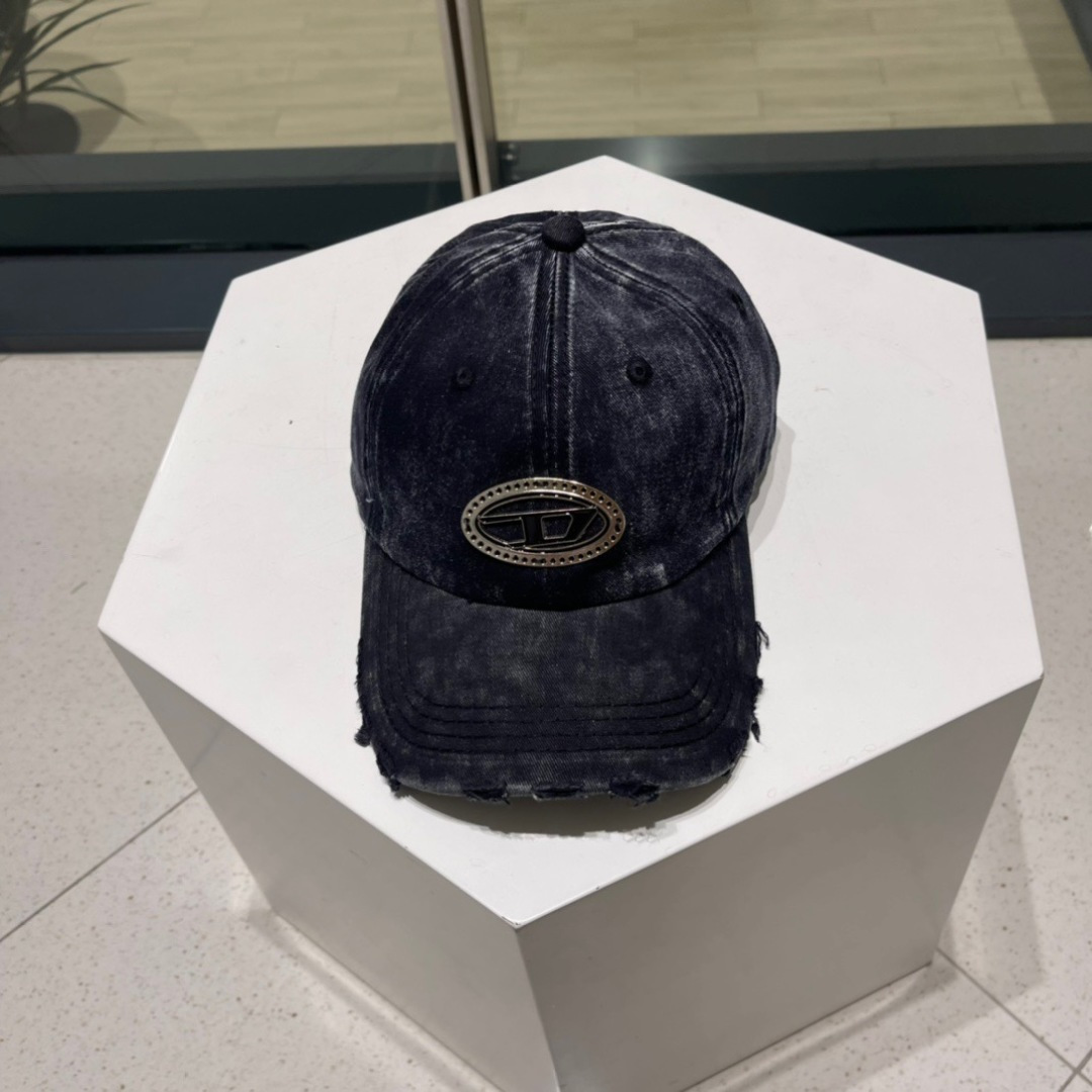  Diesel 迪赛破洞 棒球帽🧢 🔥2093春夏款棒球帽🧢，出街必备超好搭配，高品质 内标齐全，赶紧入