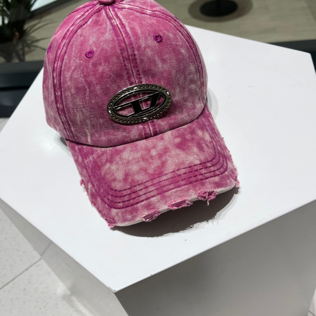  Diesel 迪赛破洞 棒球帽🧢 🔥2093春夏款棒球帽🧢，出街必备超好搭配，高品质 内标齐全，赶紧入